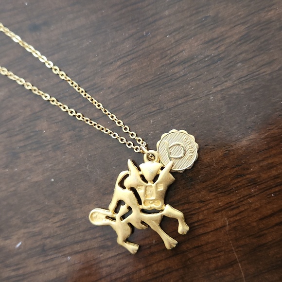 Avon zodiac necklace Clearance